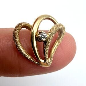 14K Yellow Gold Textured Heart Pendant With Diamond Small Dainty Open Work